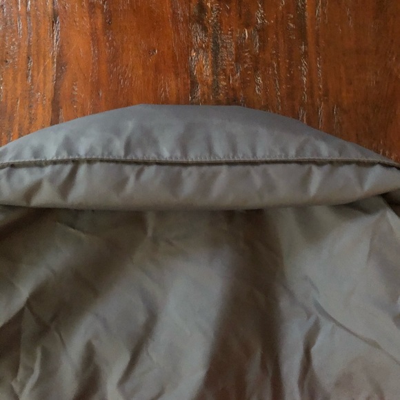 Columbia Lightweight Jacket - Picture 3 of 3